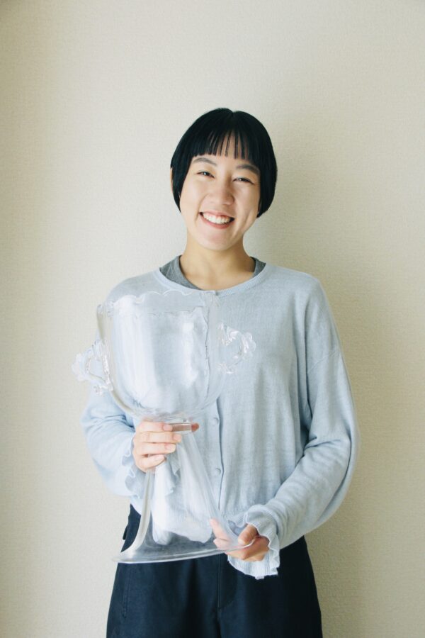 現代ガラス作家の寺井まひろ先生